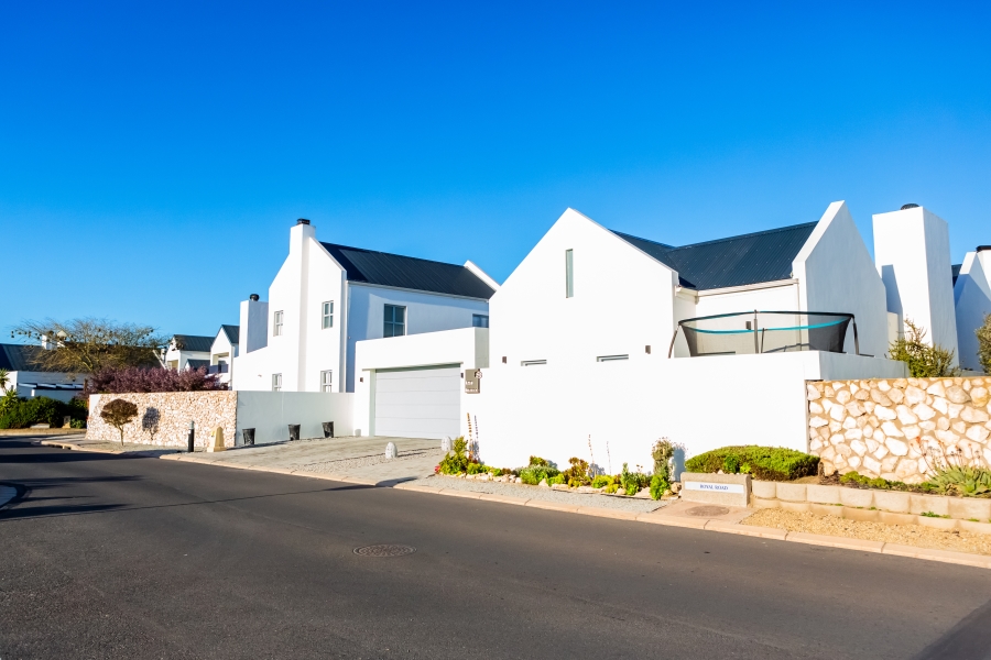 3 Bedroom Property for Sale in Blue Lagoon Western Cape